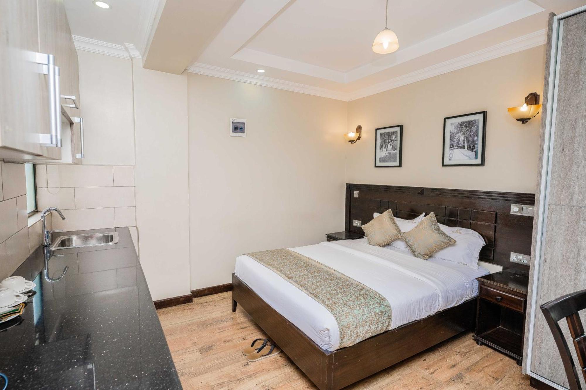 Hemak Suites Hotel Nairobi Exterior photo