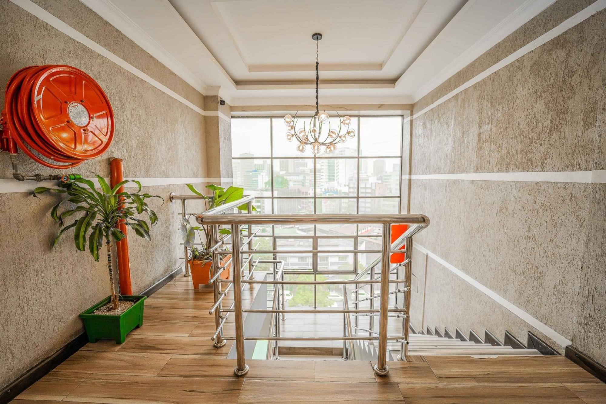Hemak Suites Hotel Nairobi Exterior photo