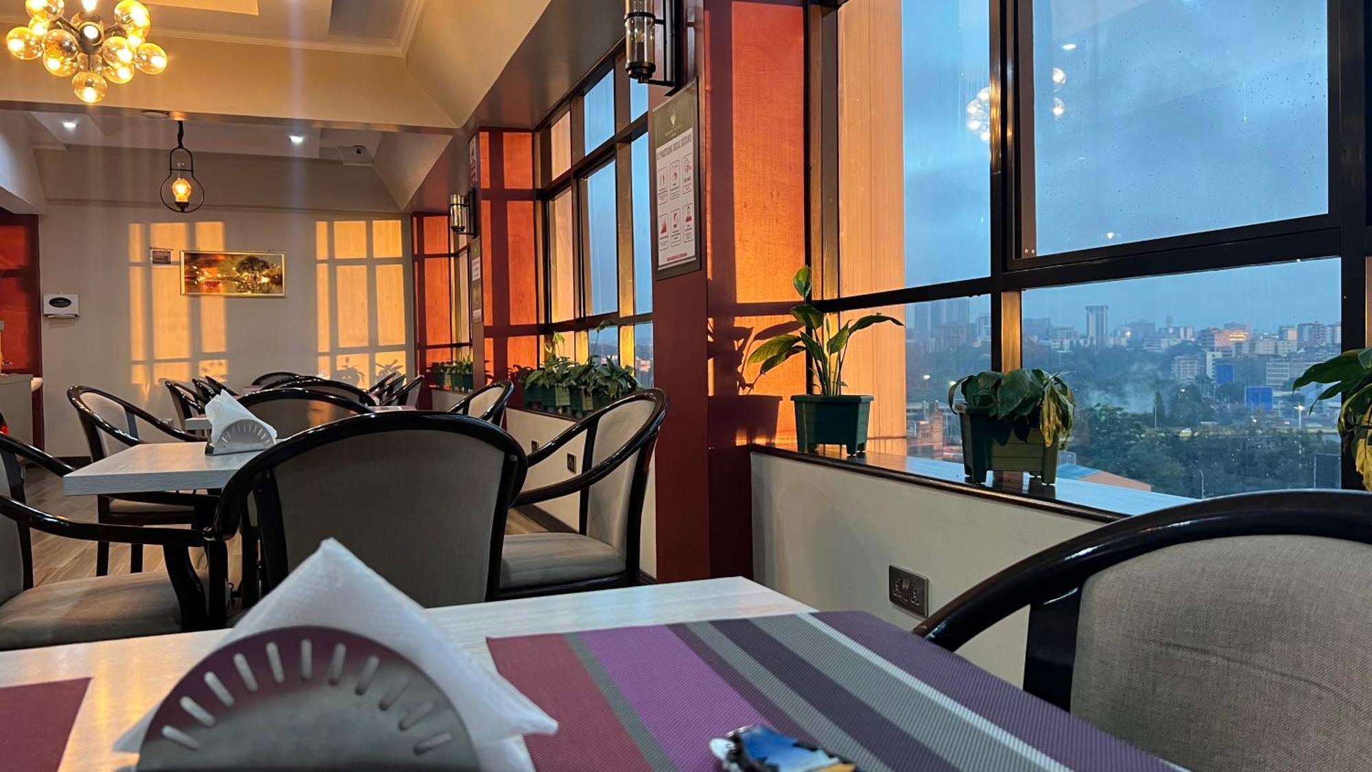 Hemak Suites Hotel Nairobi Exterior photo