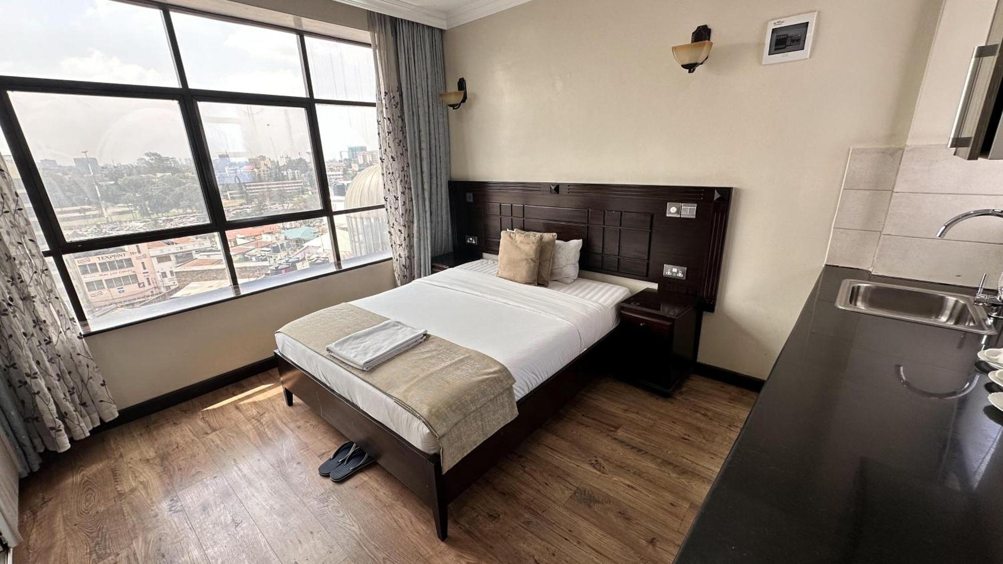 Hemak Suites Hotel Nairobi Exterior photo