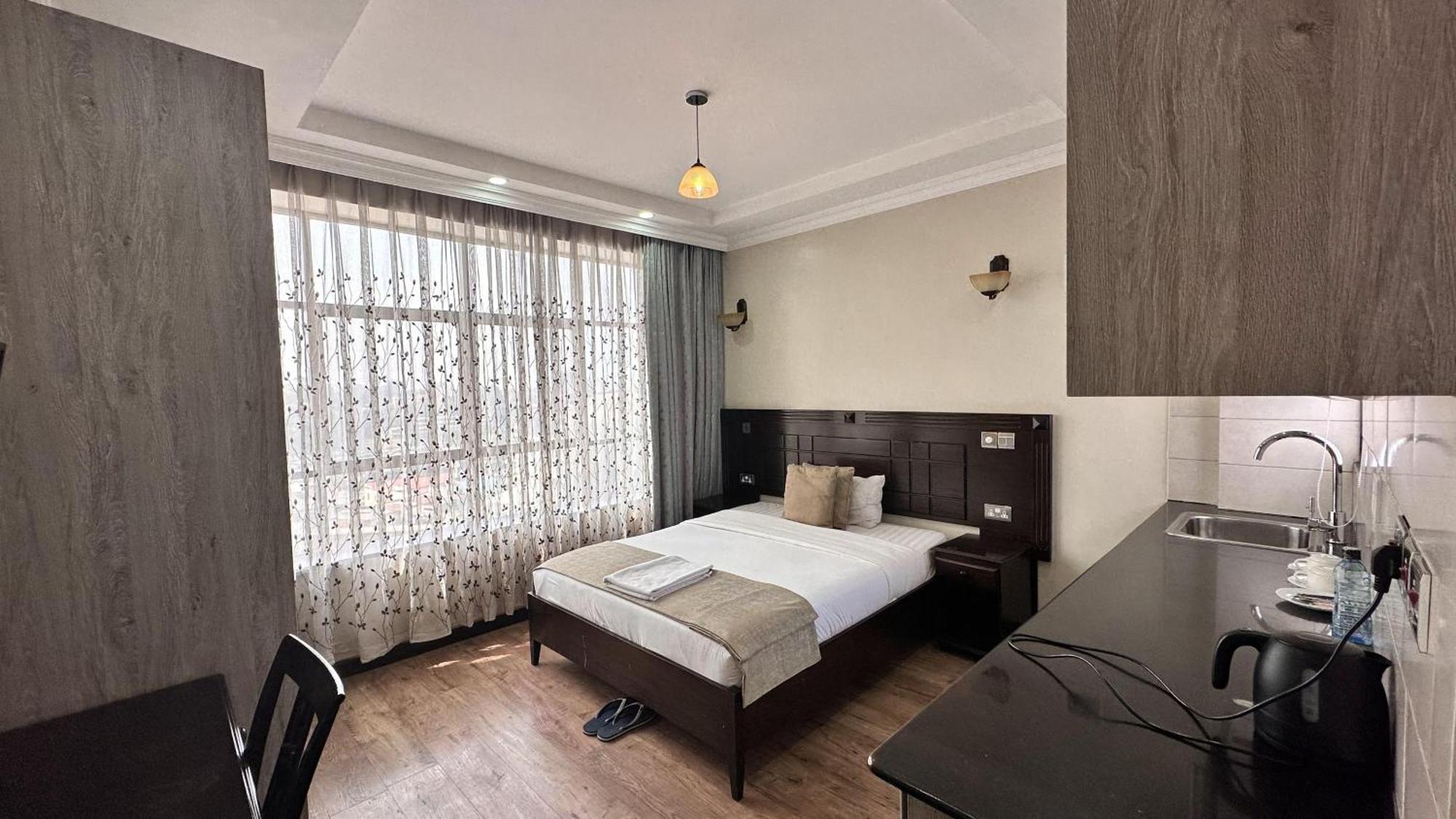 Hemak Suites Hotel Nairobi Exterior photo
