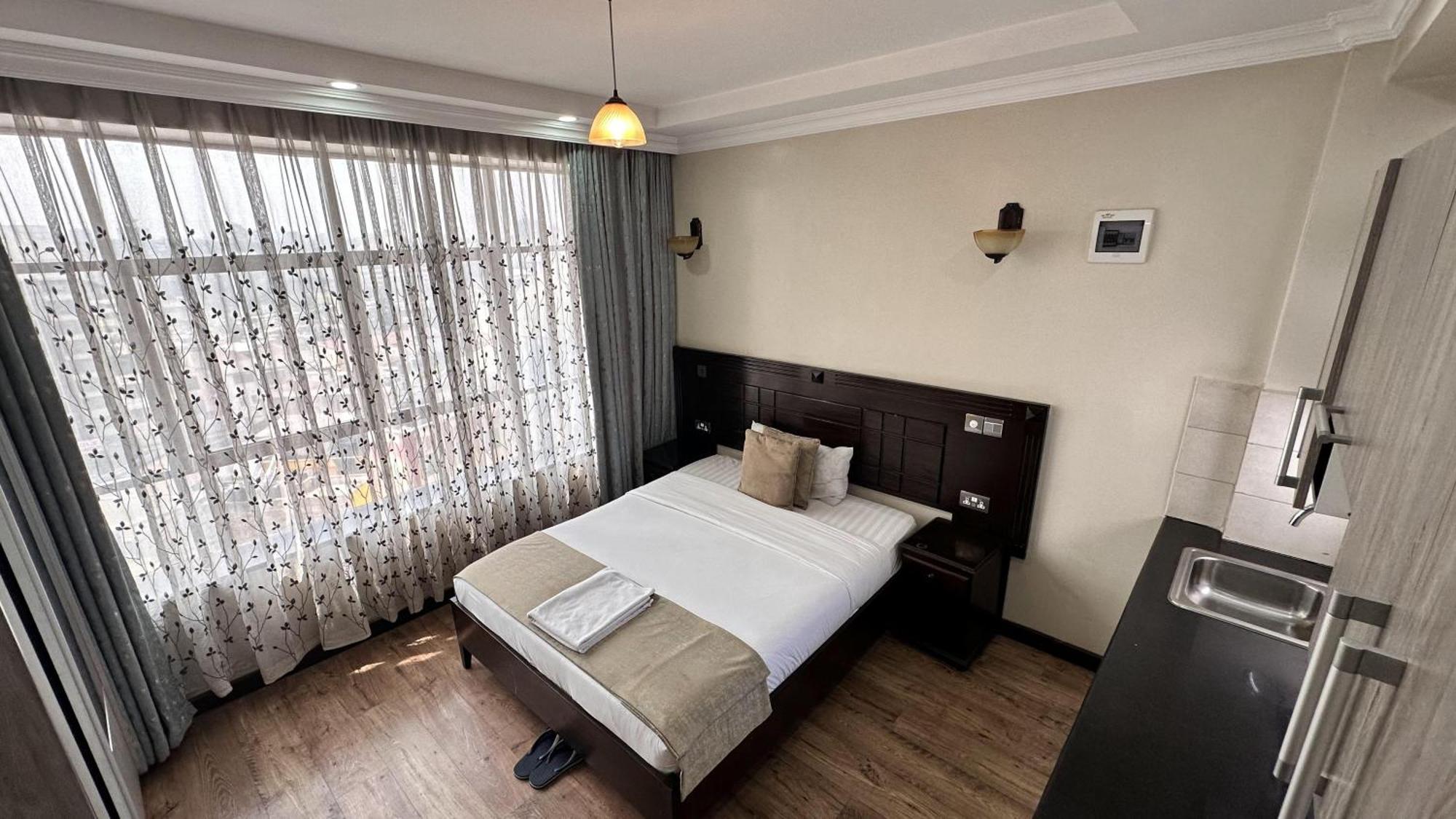 Hemak Suites Hotel Nairobi Exterior photo