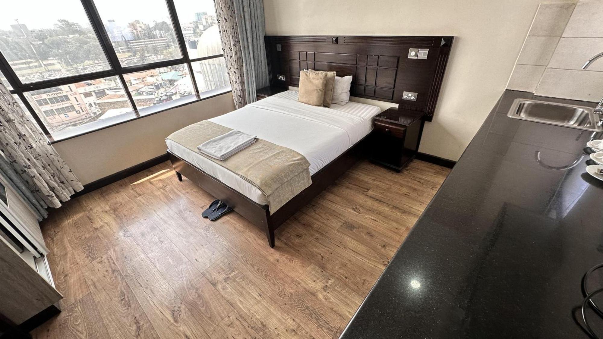 Hemak Suites Hotel Nairobi Exterior photo