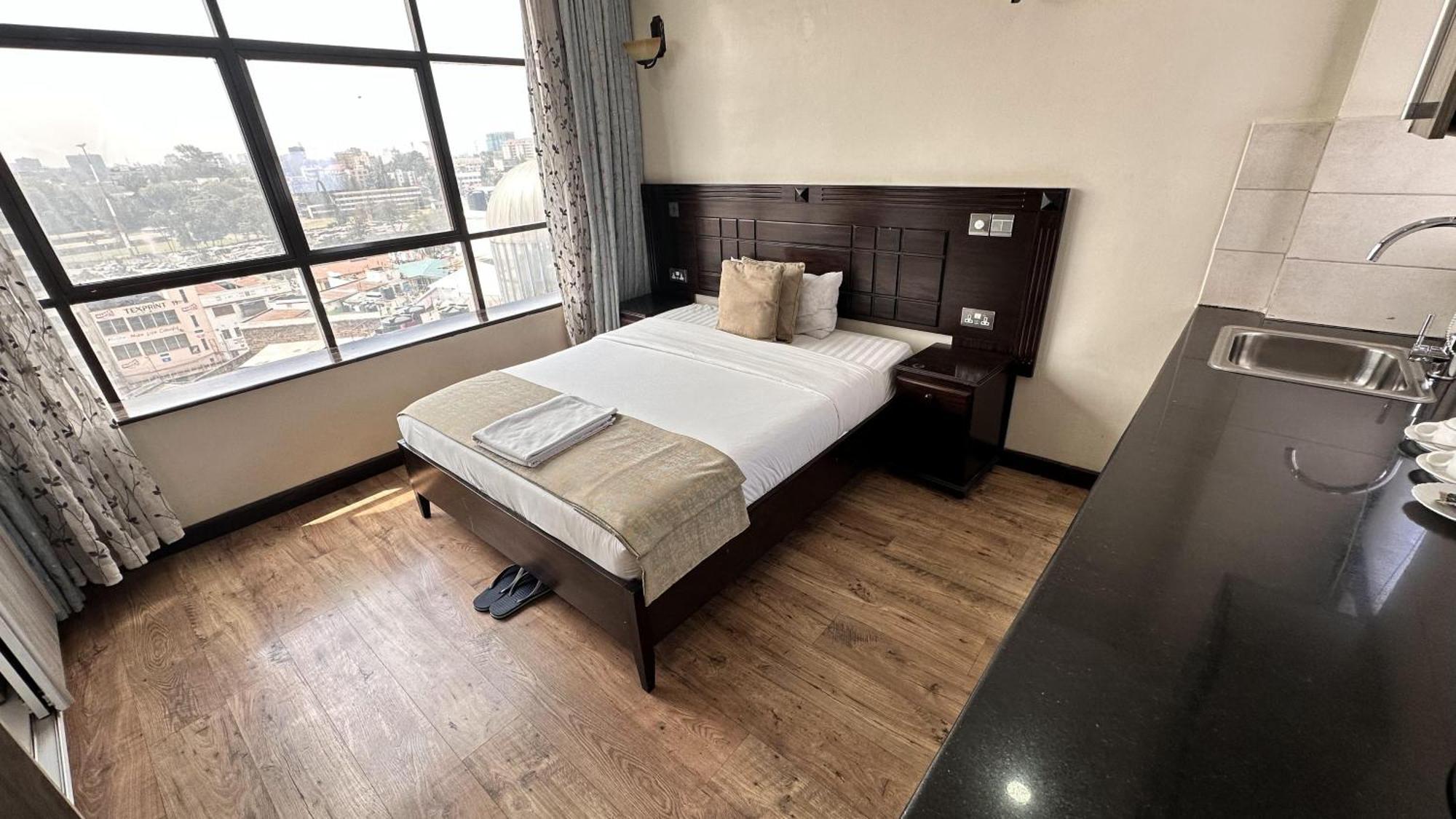 Hemak Suites Hotel Nairobi Exterior photo