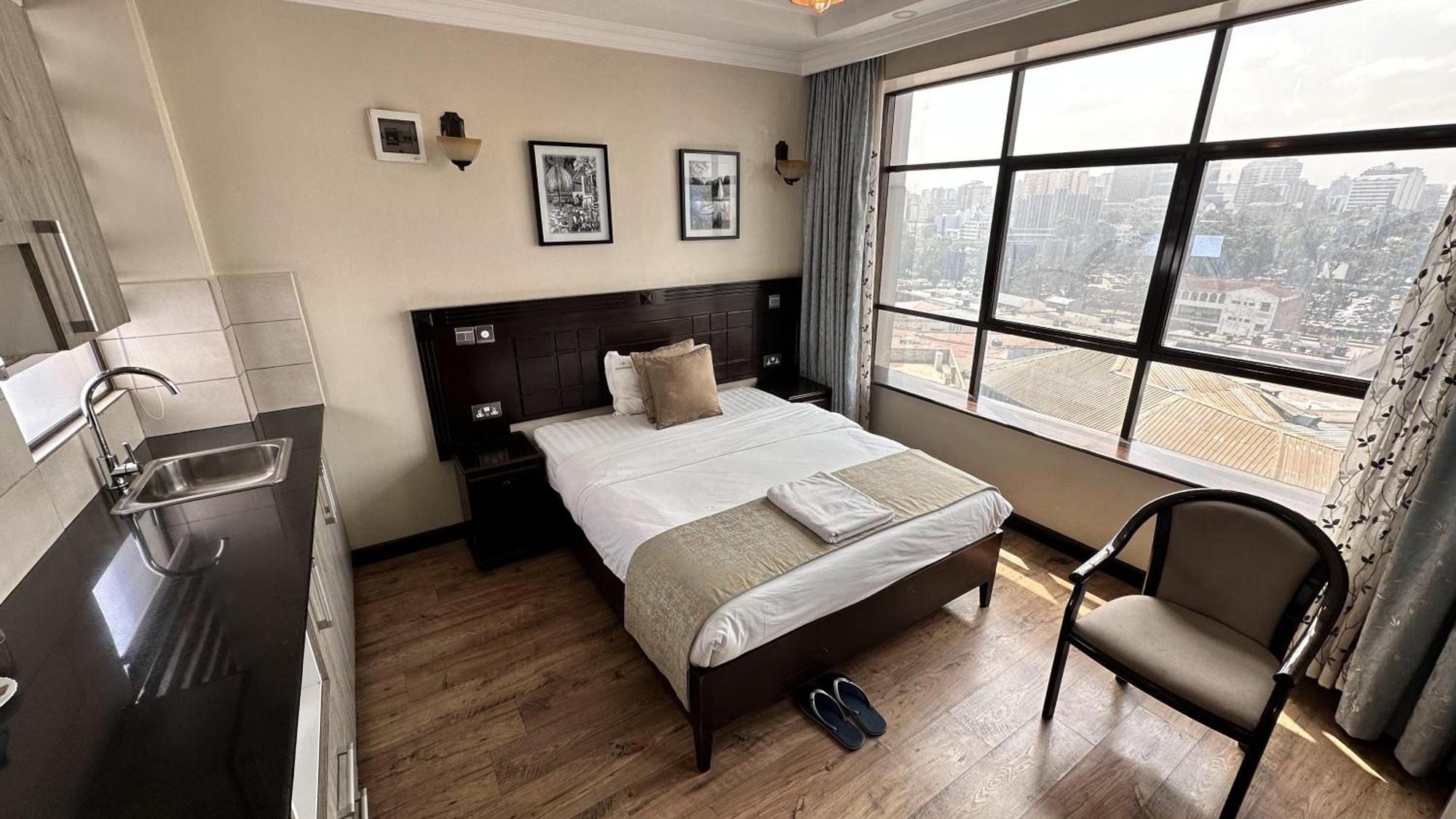 Hemak Suites Hotel Nairobi Exterior photo