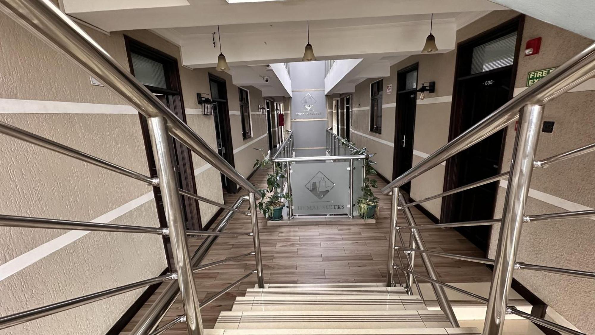 Hemak Suites Hotel Nairobi Exterior photo